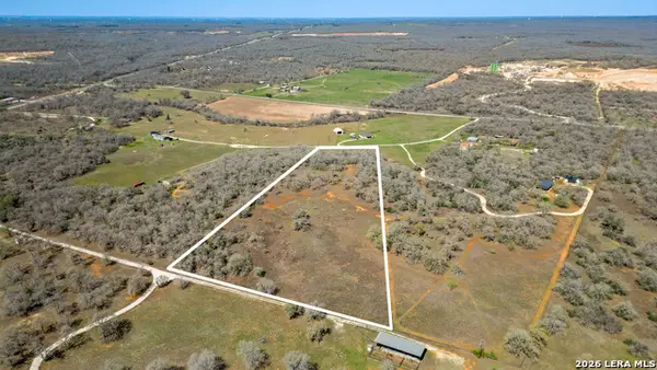 117 White Horse, Stockdale, TX 78160