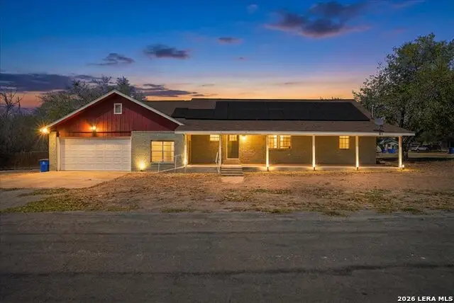 1601 Owens Ave, Three Rivers, TX 78071 - #2