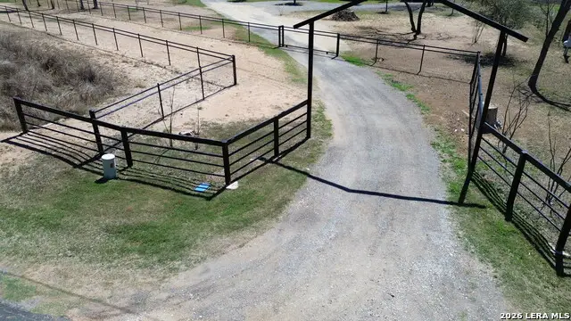 14364 Greenwood Rd, Atascosa, TX 78002 - #2