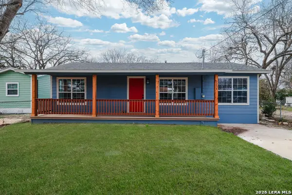 2258 W Mill St, New Braunfels, TX 78130