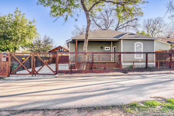 1114 W Myrtle, San Antonio, TX 78201