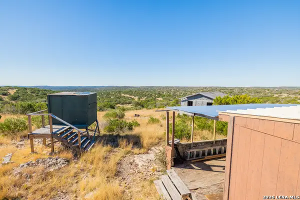 172 Sd 55576, Rocksprings, TX 78880