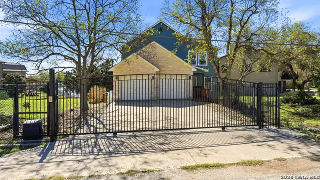 956 Lakebreeze Dr, Canyon Lake, TX 78133 - #1