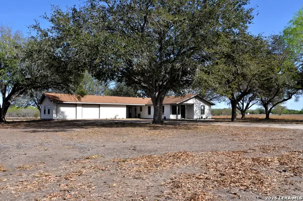 202 Ranch Rd, Mathis, TX 78368