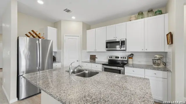 2717 San Martin, Seguin, TX 78155 - #2