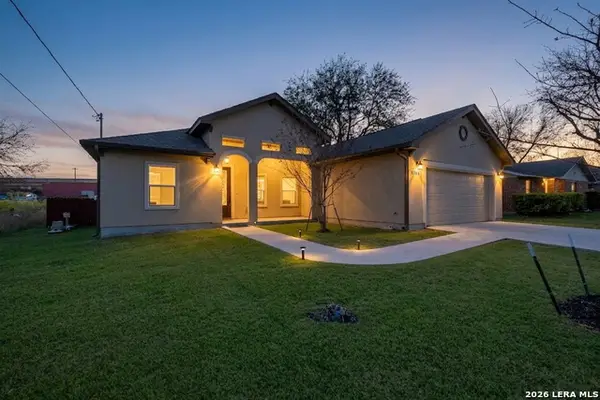 8366 Ventura Blvd, Selma, TX 78154