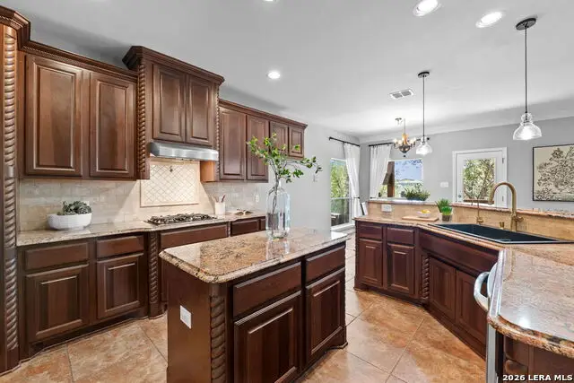 3610 Pinnacle Dr, San Antonio, TX 78261 - #3