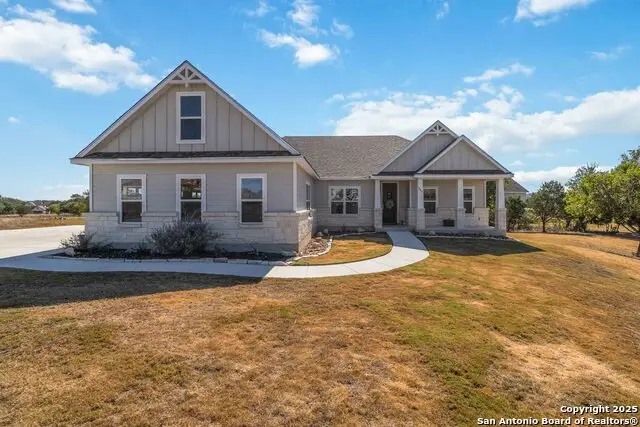 342 Wood View, Bandera, TX 78003 - #1