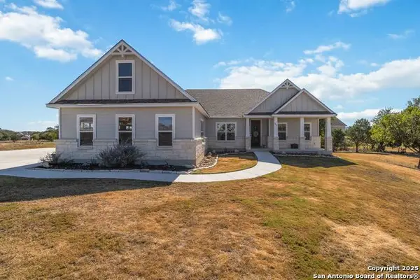 342 Wood View, Bandera, TX 78003