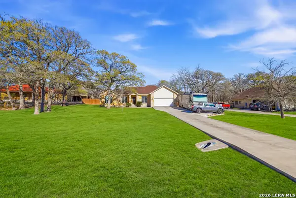 528 Jacobs, La Vernia, TX 78121