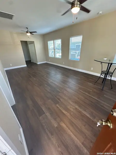 918 Sacramento, San Antonio, TX 78201 - #2