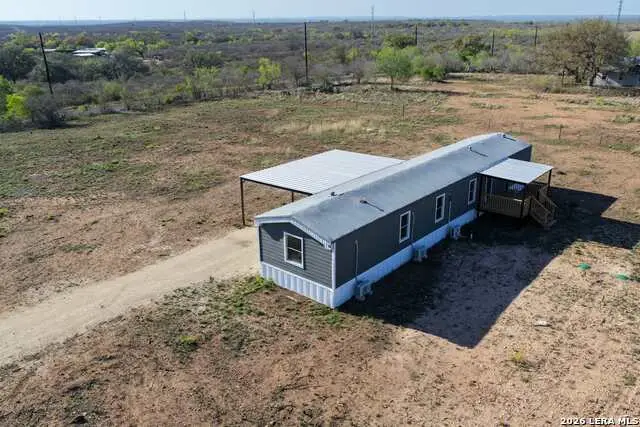 2811 County Road 467, Devine, TX 78016 - #3