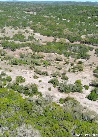 241 County Road, Hondo, TX 78861 - #2