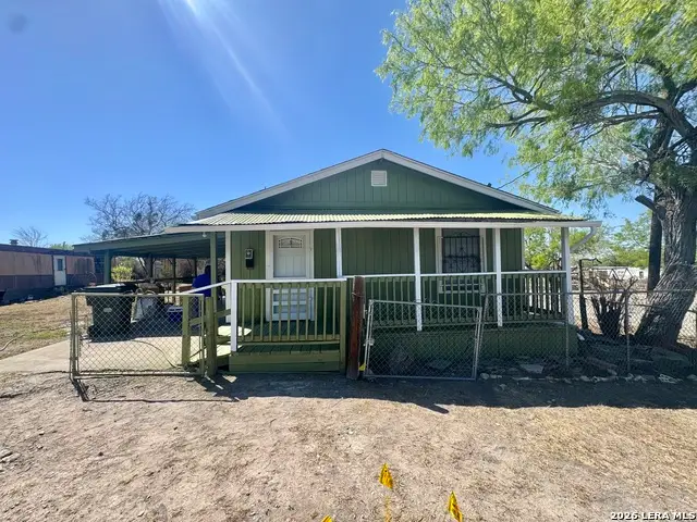 217 N Park Avenue, Karnes City, TX 78118 - #1