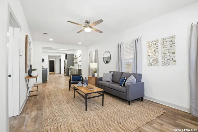 1026 W Lynwood, San Antonio, TX 78201 - #3
