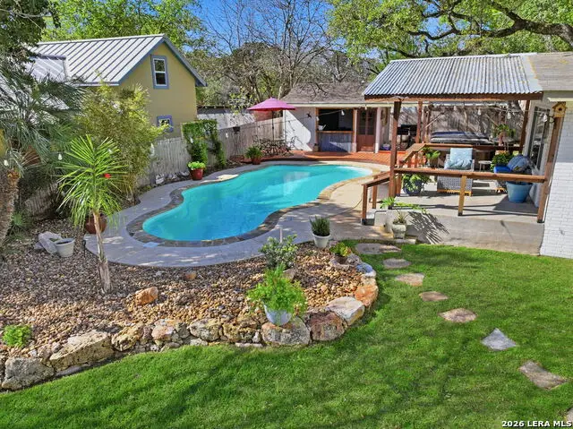 182 Oklahoma, New Braunfels, TX 78130 - #2