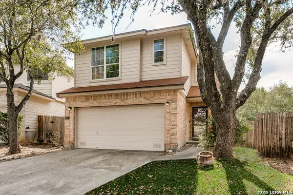 10 Rainy Ave, San Antonio, TX 78240