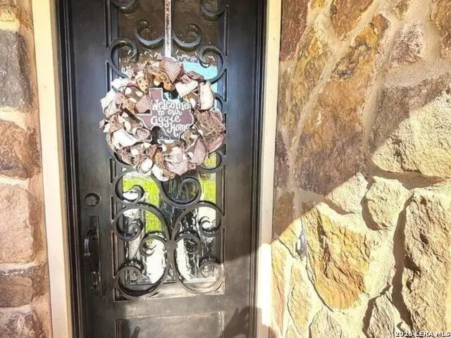 104 Park View, Poth, TX 78147 - #3