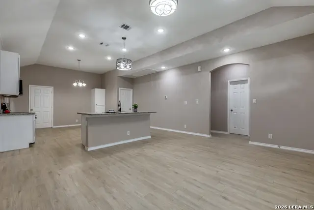 434 San Horacio, San Antonio, TX 78237 - #3