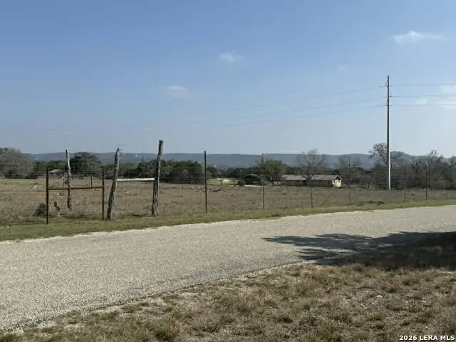 202 Itll Do, Pipe Creek, TX 78063 - #2