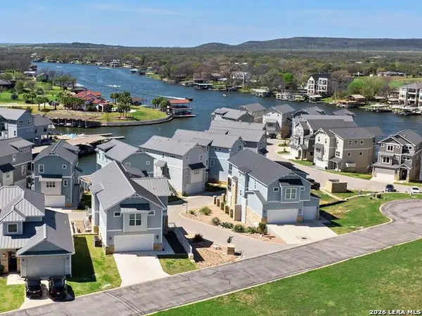 200 Archview Ln, Kingsland, TX 78639