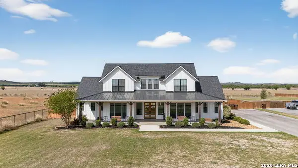 2493 County Road 4713, LaCoste, TX 78039