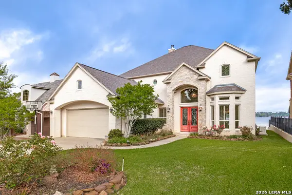 12521 Longmire Lakeview, Conroe, TX 77304