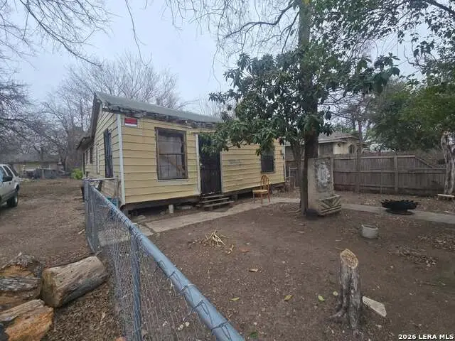 520 S San Bernardo, San Antonio, TX 78237 - #2