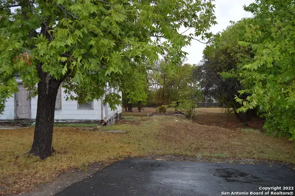 2830 Morningside Dr., New Braunfels, TX 78130