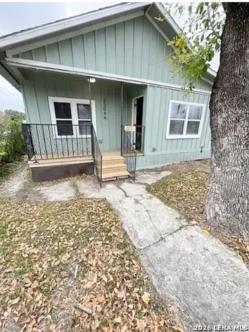 3304 W Cesar E Chavez, San Antonio, TX 78207 - #1