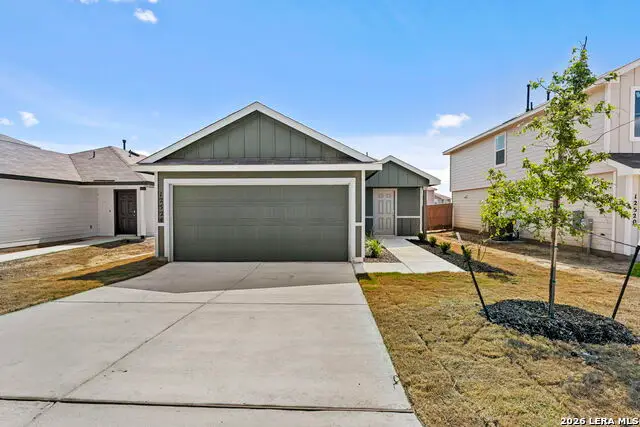 12524 Spoor Vly, Converse, TX 78109 - #1