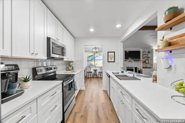 13214 Larkbrook St, San Antonio, TX 78233 - #3