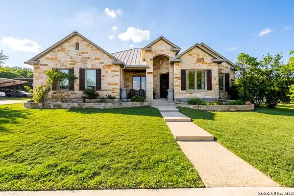 17841 Helotes Springs Rd, Helotes, TX 78023