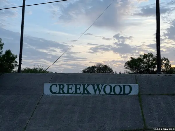 459 County Road, Hondo, TX 78861