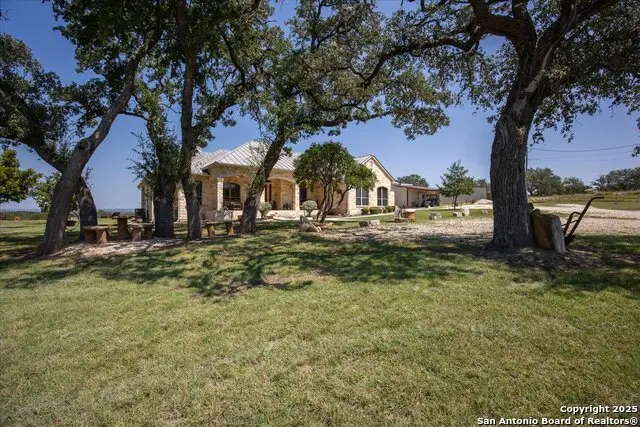 34 Cravey Rd, Boerne, TX 78006 - #2