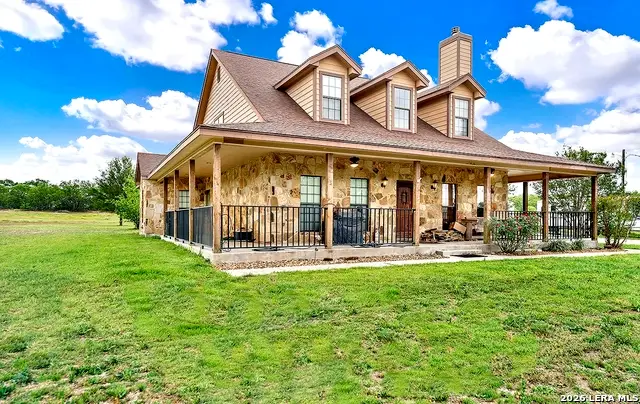 3283 Hartfield, La Vernia, TX 78121 - #2