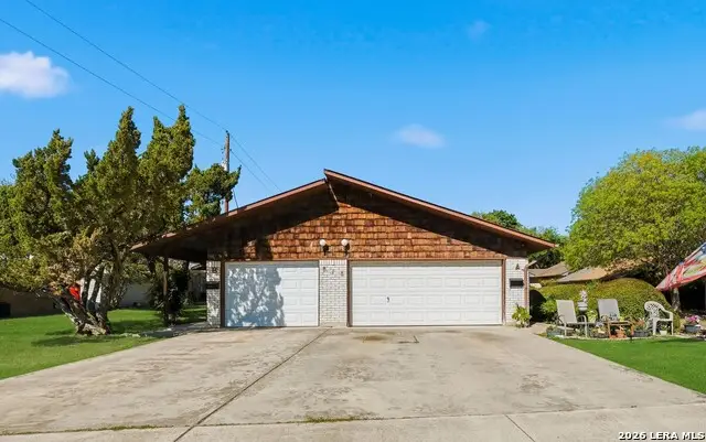 818 Lois St #a & B, Kerrville, TX 78028 - #2