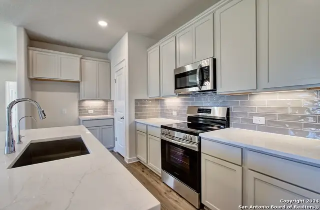 956 Tornado Ridge, New Braunfels, TX 78130 - #2