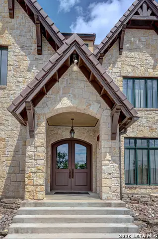 1104-B Lois St, Kerrville, TX 78028 - #3