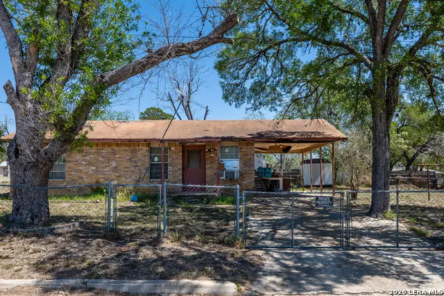 354 6th, Poteet, TX 78065 - #2