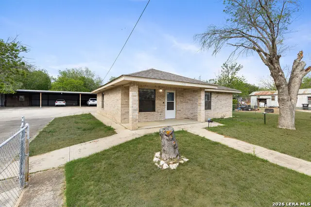 762 Avenue F, Poteet, TX 78065 - #2