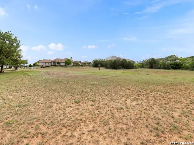26604 Hunters Grove Ct, Spicewood, TX 78669 - #1