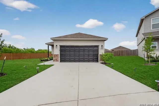 3038 Laguna Cliffs, Converse, TX 78109 - #2