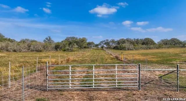 000 Charco Rd, Beeville, TX 78102 - #3
