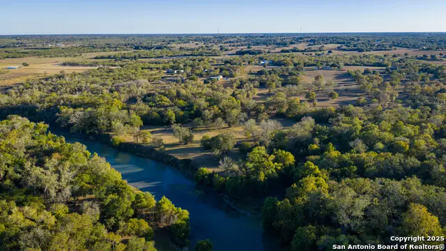 380 Clinton Rd, Cuero, TX 77954 - #3