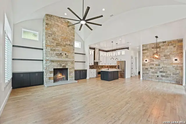 670 Magazine Ave, New Braunfels, TX 78130 - #2