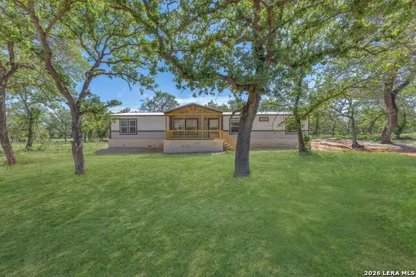 128 Syrah St, La Vernia, TX 78121