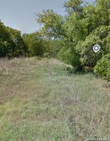 737 Newton, Seguin, TX 78155 - #2