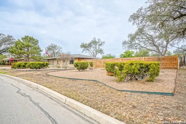 245 Windcrest Dr, Windcrest, TX 78239 - #3