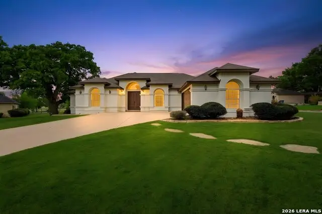 101 Lynx, Devine, TX 78016 - #1